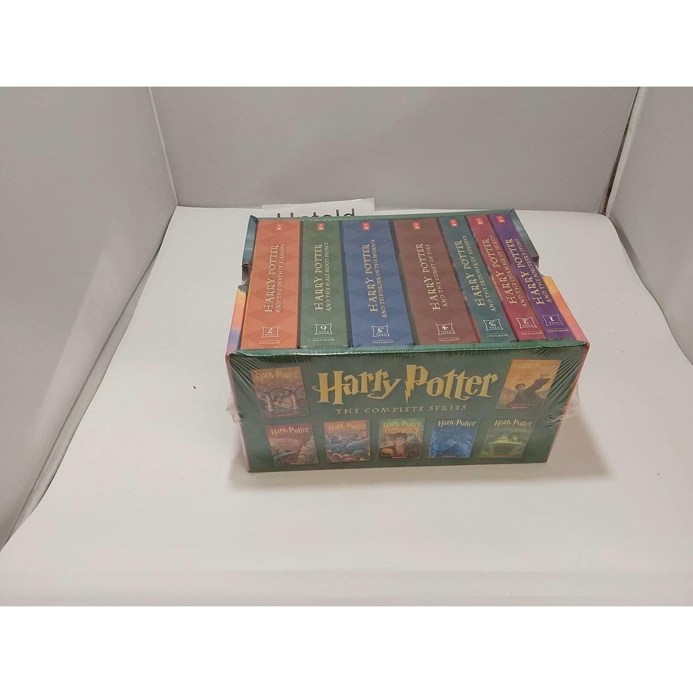 Harry Potter Complete Series Boxed Set Collection JK Rowling All 7 Books! NEW!